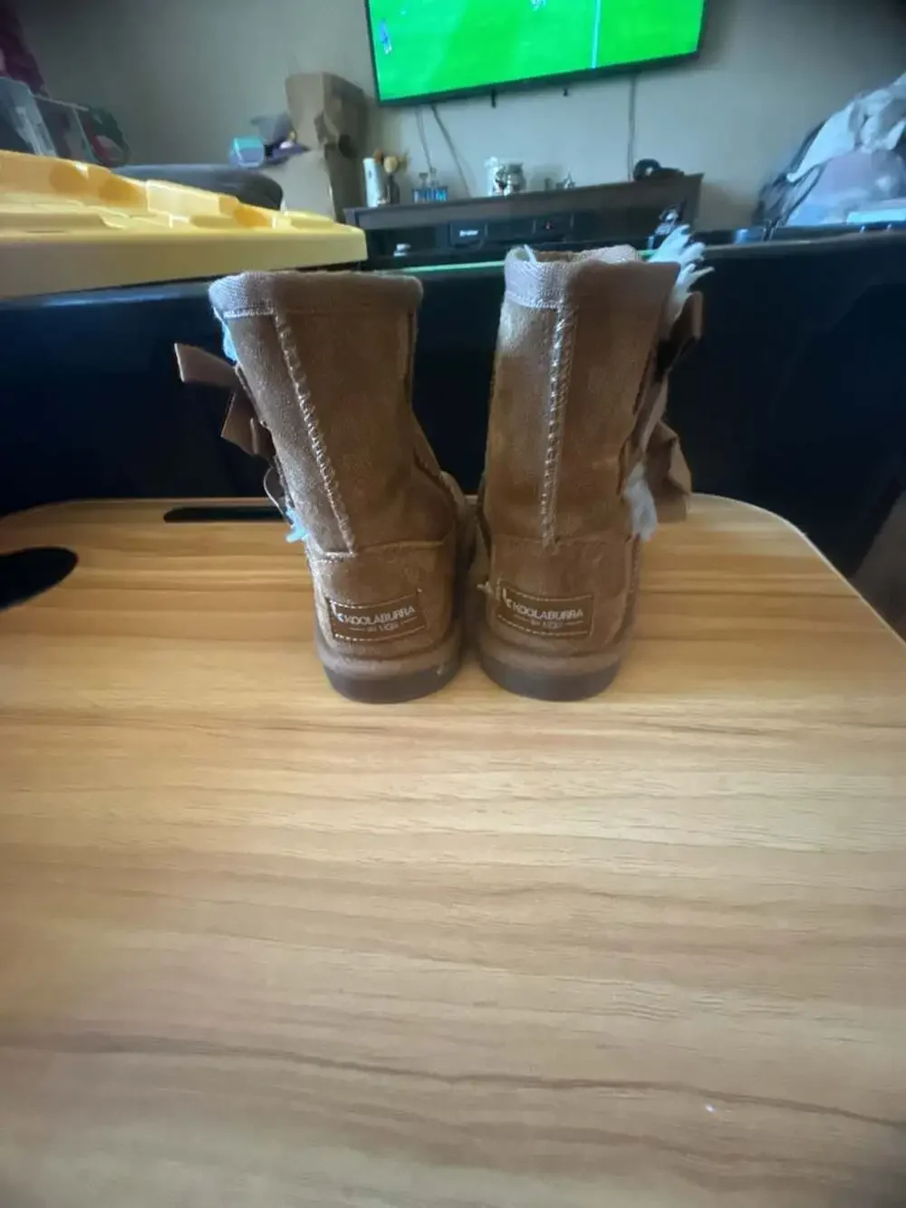 Koolaburra by UGG Victoria Short Chestnut Bow Boots Kids 8Toddler